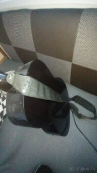 Gitara a Elektrický reproduktor