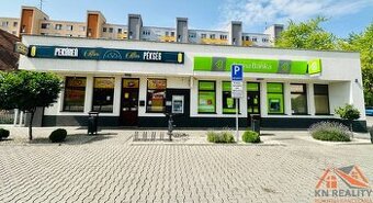 EXKLUZÍVNA ADMINISTRATÍVNA BUDOVA v centre mesta Veľký Meder