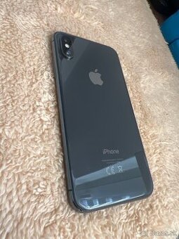 Vymenim iphone X 64GB zdravie baterie 76% za honor 70
