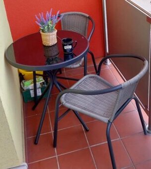 Set na balkon -terasu
