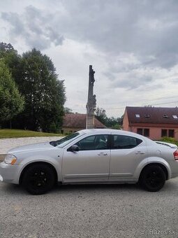predám nepojazdny Dodge Avenger
