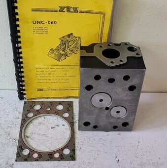 Motor Zetor hlava valcov s ventilmi