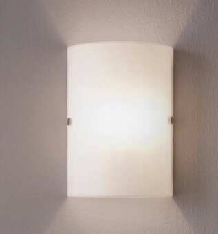 Lampa nástenná