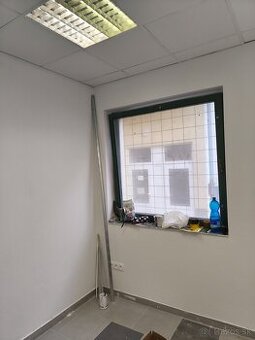 Prenájom, komerčny priestor vhodný pre služby v Trenčíne