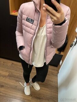 Teplá pérová bunda Armani
