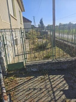 Dom Buttos hraničný prechod Buzica