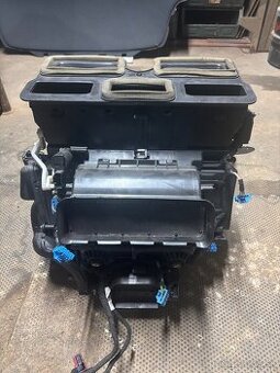 Audi a6c6 box klimatizacie/kúrenia