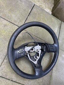 Predám volant Svetlo Kapota Nárazník COROLLA VERSO 2005