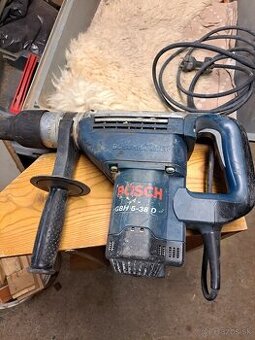 Sekacie a vrtacie kladivo bosch