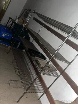 Kovový drôtený regál – gastro / skladový