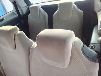 Dobrý deň predávam auto Citroen C4 Picasso 1.6HDI