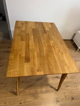 Predam dreveny stol pre 4 osoby