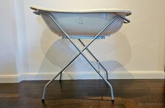 Vanička so stojanom