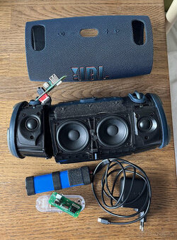 JBL Extreme 3 - diely