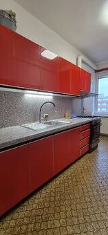 Predám retro kuchynsku linku (cena dohodou)