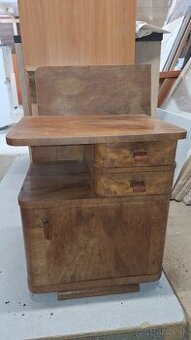 Starožitný nábytok