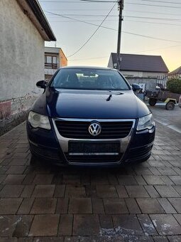 Rozpredám volkswagen pasat b6 rok 2010