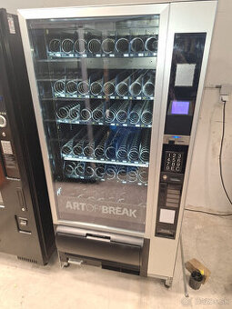 Predam predajný automat NECTA SAMBA SOFTVEND ( s výťahom)