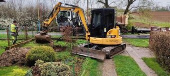 Strojnik pásový bager + engcon