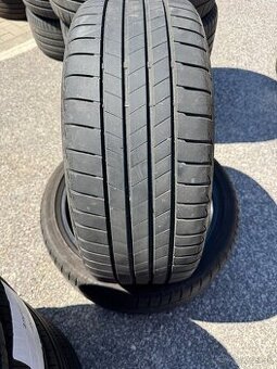 225/40R19 Bridgestone