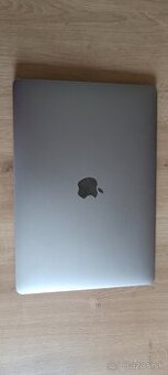 MacBook 13 Air. M1,16gb RAM