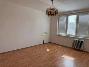 Výborná investícia - 2 izbový byt s balkónom pri Nemocnici