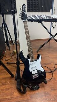 Yamaha Pacifica 212V FM Translucent Black Elektrická gitara