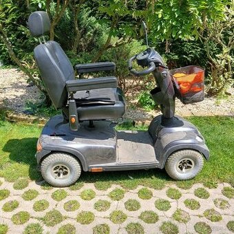 elektricky invalidný vozík