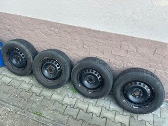 Predám 4 disky so zimnými gumami 195/65 R15