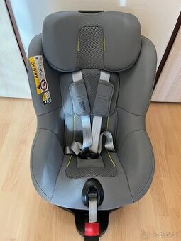 Britax Romer Dualfix M i-Size odvetrana