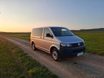 Volkswagen Transporter T5 Kombi