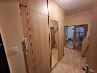 Montáž nábytku – spoľahlivo, precízne a bez stresu
