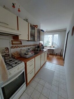 Prenájmem 2 izbový byt