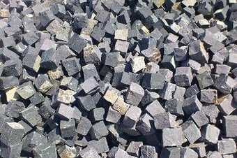 Kúpim dlažobné kocky 65m2