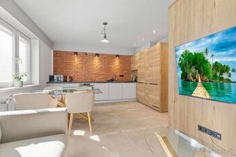 3-izb. byt po kompl. rekonštrukcii navrhnutej architektom