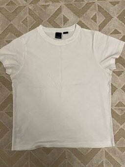 Predám tričko PINKO