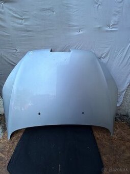 Peugeot 407 predna kapota