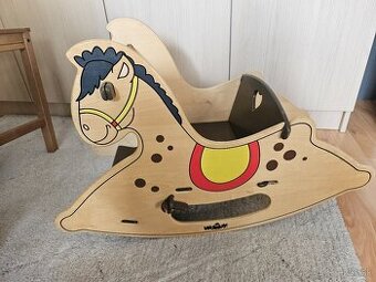 Drevený húpací koník Woody