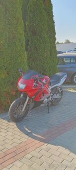 Honda cbr 600