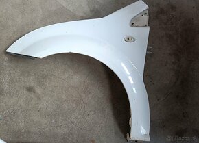 Blatnik lavy pravy kapota citroen c2