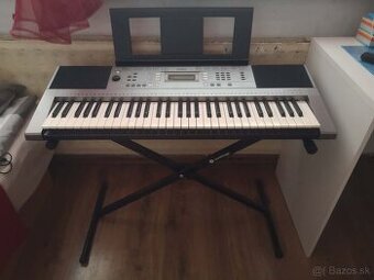 Yamaha PSR-E353