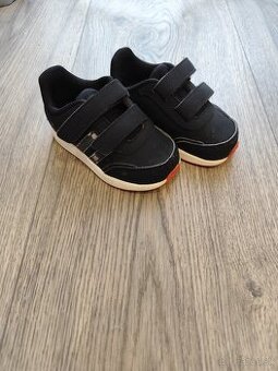 Adidas tenisky