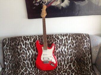 GITARA   KANOK  TYP  STRATOCASTER