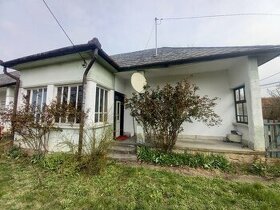 Maďarsko Komjáti , rodinný dom s pekným , veľkým pozemkom