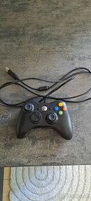 Xbox 360 ovládač