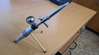 Stojan H&S airbrush