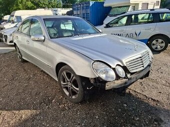 Mercedes E W211