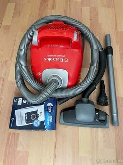 VYSÁVAČ ELECTROLUX ERGOSPACE 1800W
