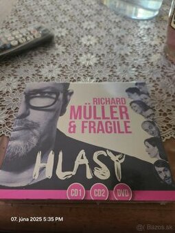 Richard Müller & Fragilr   HLASY