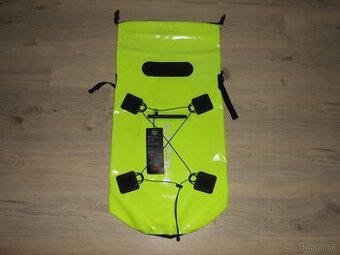 Predam uplne novy nepremokavy ROLL BAG HELD